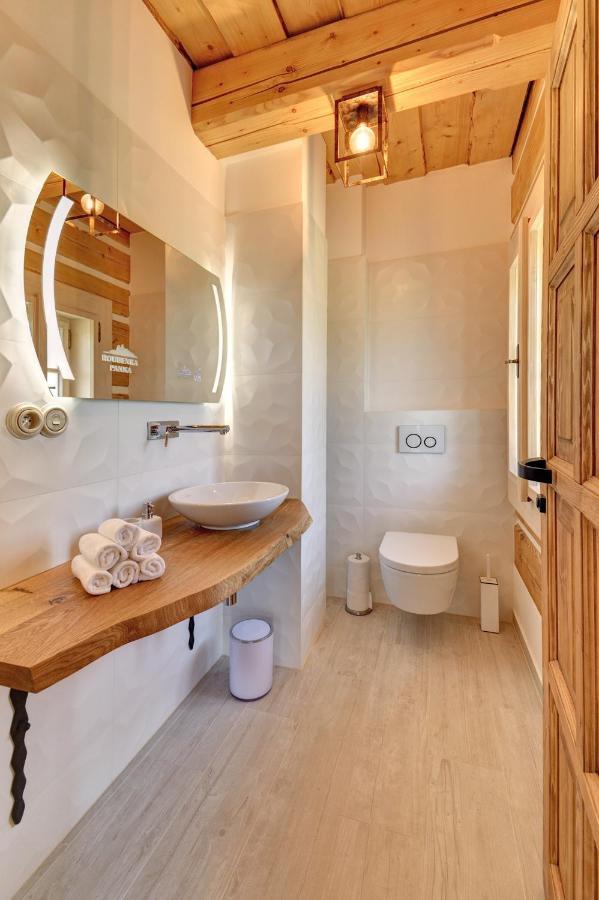 Roubenka Pod Troskami Apartamento Ktova Exterior foto